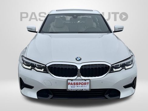 Used 2022 BMW 330i xDrive Sedan w/ Premium Package image 7