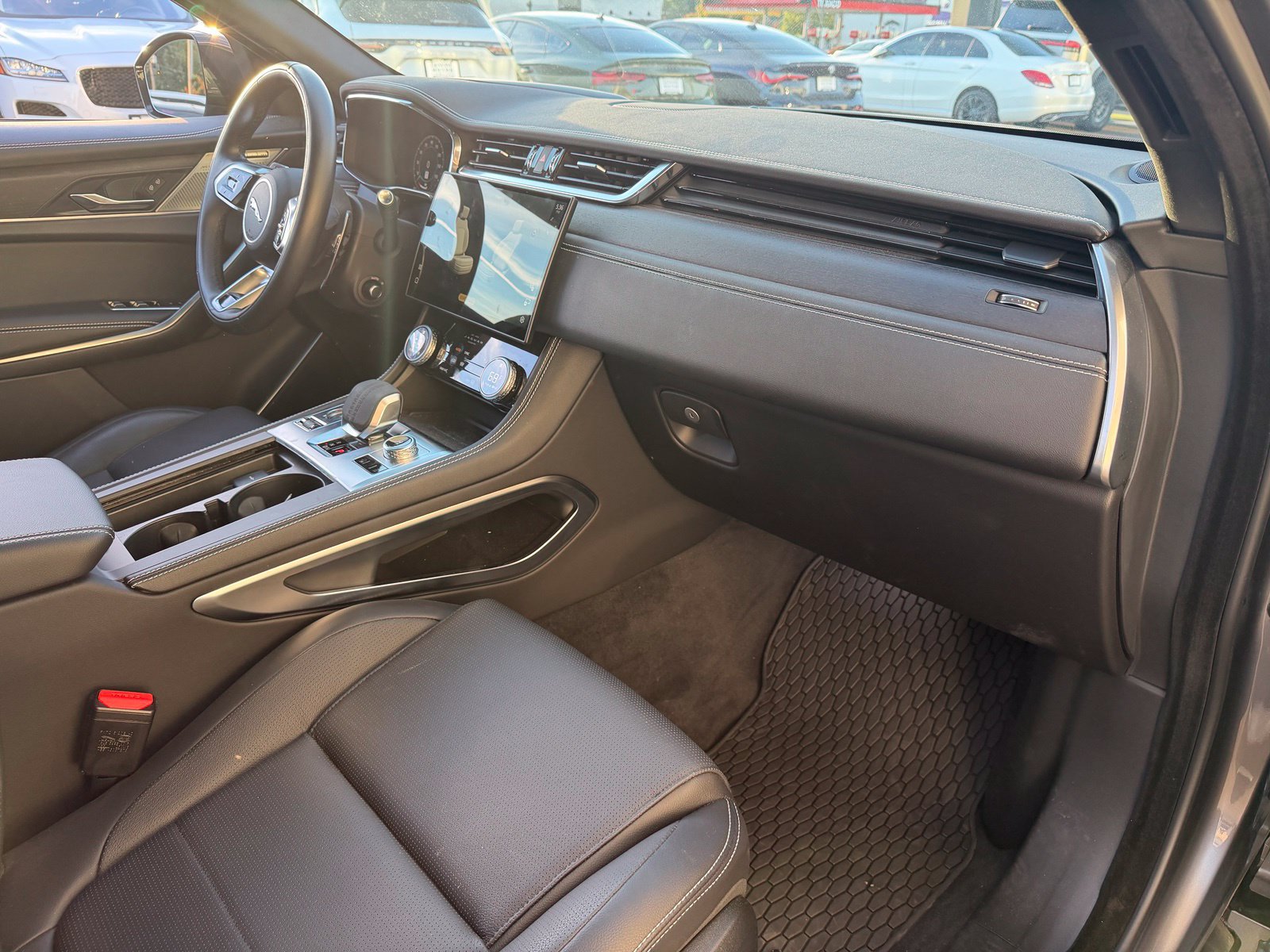 Used 2026 Jaguar F-PACE R-Dynamic S AWD/4WD image 23