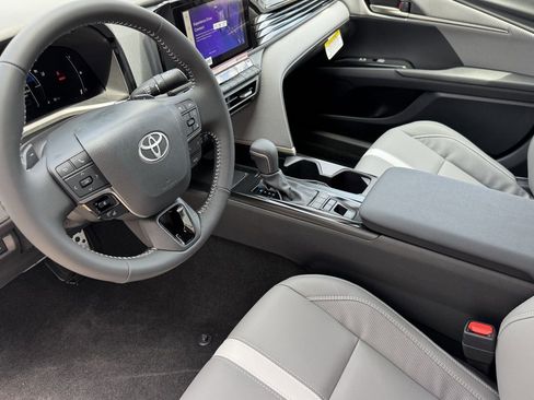 New 2026 Toyota Camry SE image 8