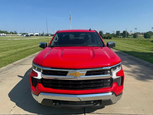 Used 2023 Chevrolet Silverado 1500 LT AWD/4WD image 14