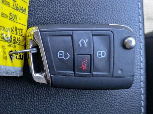 Used 2024 Volkswagen Tiguan S FWD image 33