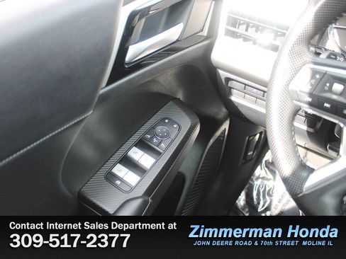 Used 2024 Mitsubishi Outlander SE AWD/4WD image 15