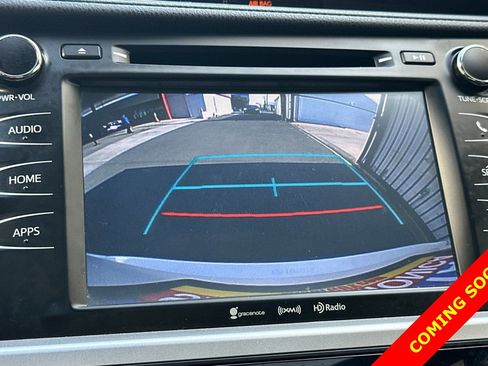 Used 2019 Toyota Highlander XLE image 22