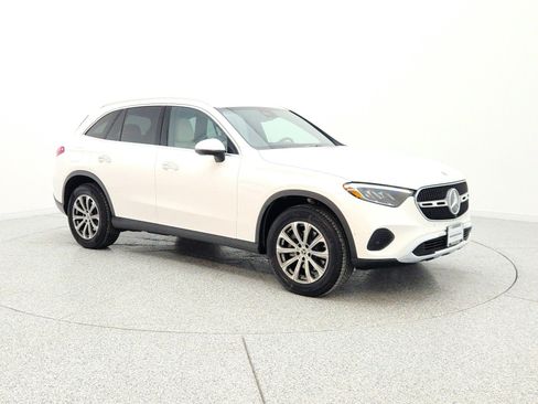 Certified 2026 Mercedes-Benz GLC 300 image 3