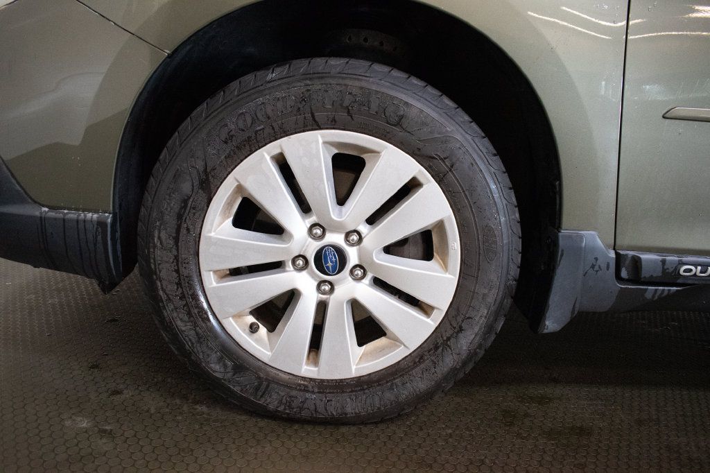 Used 2017 Subaru Outback 2.5i Premium AWD/4WD image 9