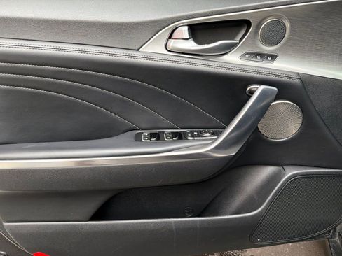 Certified 2023 Kia Stinger GT2 image 11