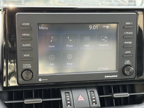Used 2021 Toyota RAV4 XLE Premium FWD image 27