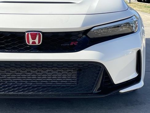 Certified 2024 Honda Civic Type R image 8