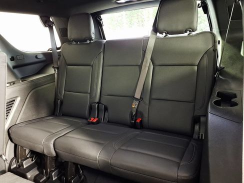 Used 2025 Chevrolet Tahoe LT AWD/4WD image 9