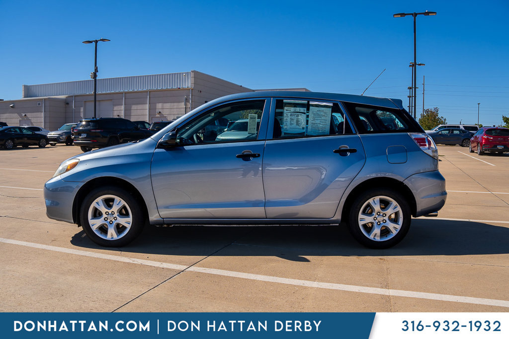 Used 2008 Toyota Matrix w/ PWR Pkg FWD image 2