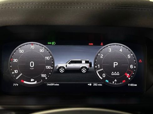 Used 2023 Land Rover Defender 110 X-Dynamic SE image 19