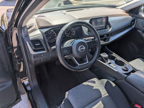 Used 2023 Nissan Rogue SV AWD/4WD image 18