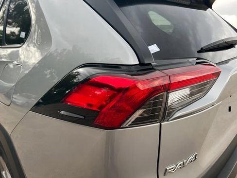 Used 2025 Toyota RAV4 XLE FWD image 10