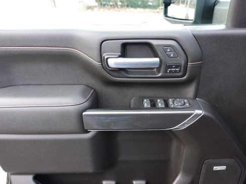 Used 2022 GMC Sierra 2500 AT4 w/ AT4 Preferred Package image 14