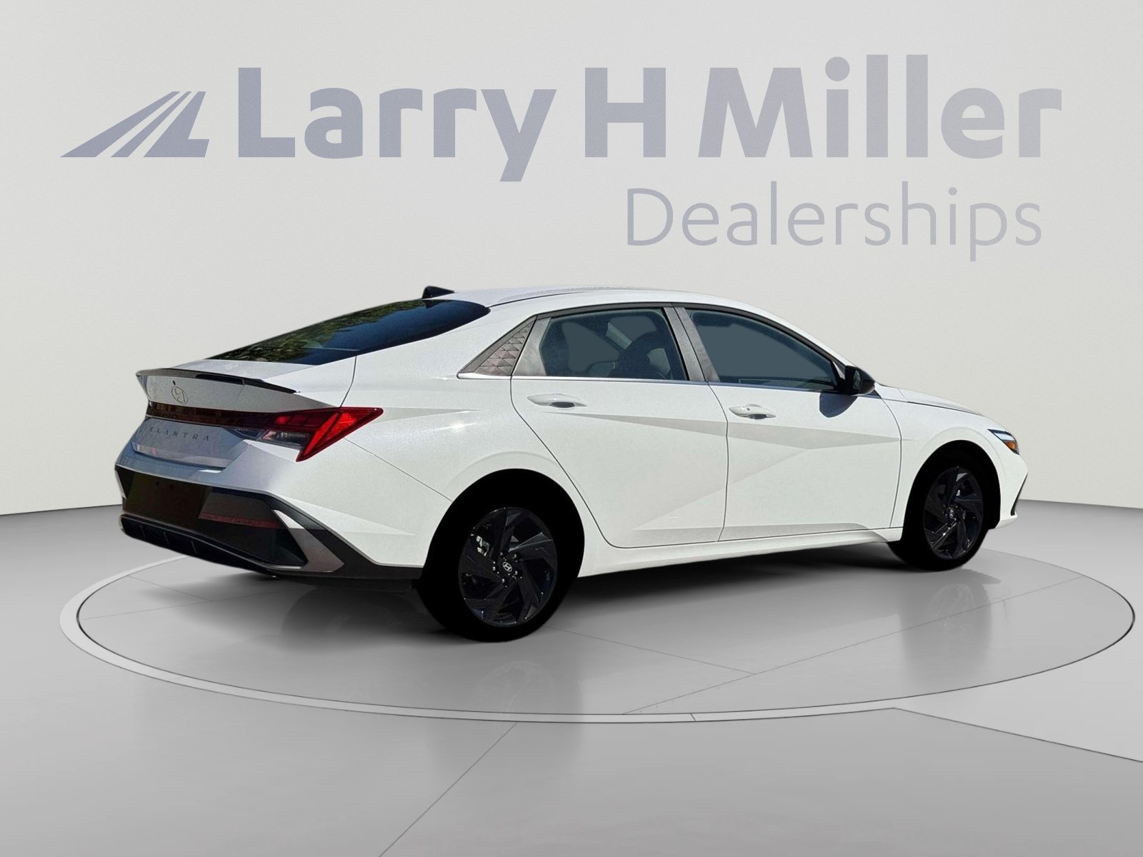 New 2026 Hyundai Elantra SEL Sport Premium FWD image 8