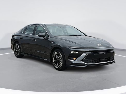 New 2026 Hyundai Sonata SEL image 3