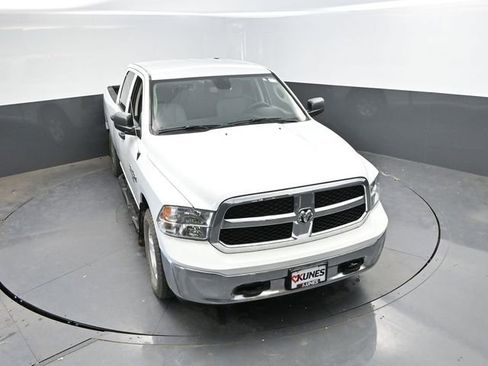 Used 2022 RAM 1500 Classic SLT AWD/4WD image 25