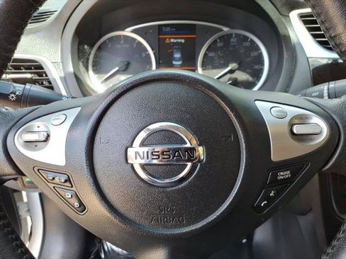Used 2019 Nissan Sentra SV FWD image 17