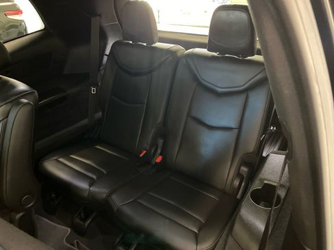 Used 2020 Cadillac XT6 Premium Luxury image 12