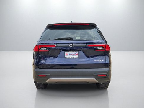 Used 2025 Toyota Grand Highlander AWD image 6