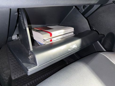 Certified 2023 Toyota Corolla Cross XLE image 29