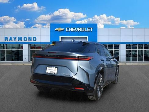 Used 2024 Lexus RZ 450e Premium w/ Accessory Package (2T) AWD/4WD image 4