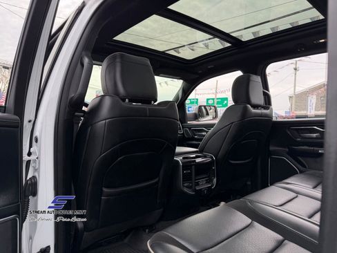 Used 2021 RAM 1500 Laramie image 32