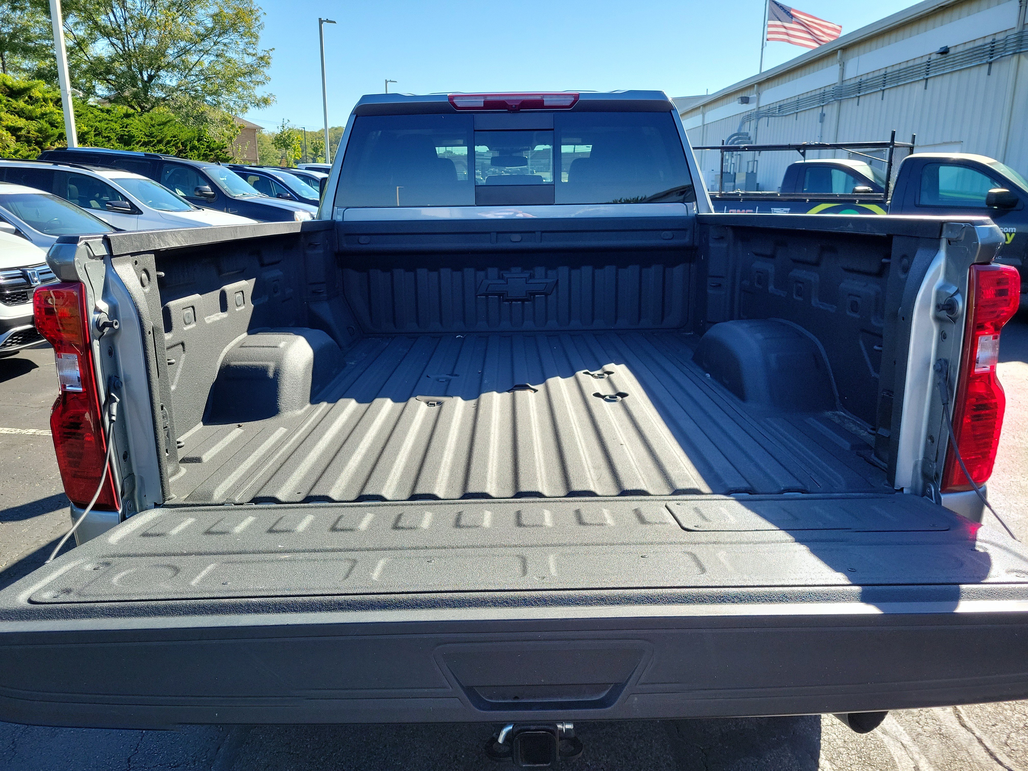 Used 2025 Chevrolet Silverado 2500 LT w/ Texas Edition AWD/4WD image 8