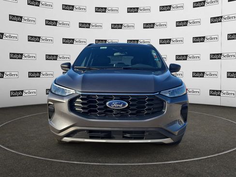 Used 2025 Ford Escape ST-Line image 8