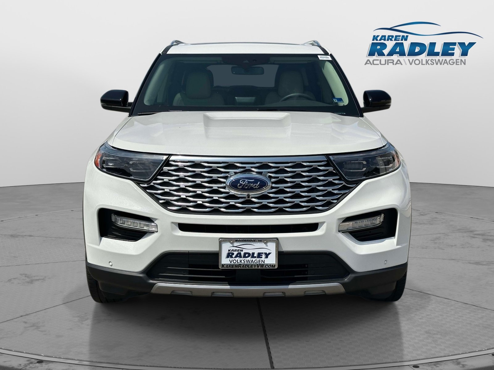 Used 2023 Ford Explorer Platinum w/ Technology Package AWD/4WD image 6