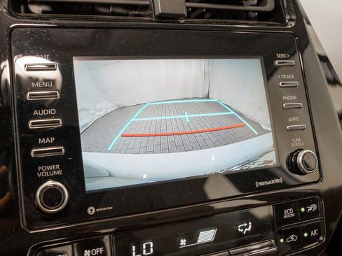 Used 2022 Toyota Prius L Eco image 13