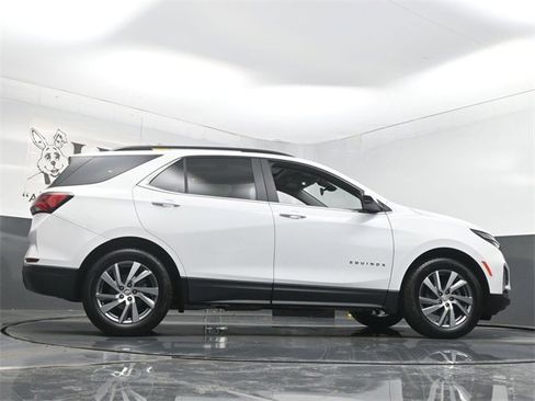 Used 2023 Chevrolet Equinox LT image 52