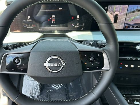 New 2025 Nissan Murano SL image 13