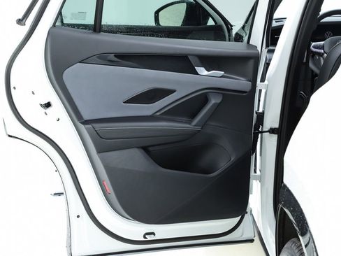 New 2026 Volkswagen Tiguan SE R-Line image 56