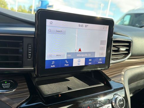 Used 2021 Ford Explorer Limited w/ Equipment Group 301A RWD image 26