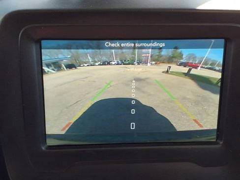 Used 2018 Jeep Renegade Latitude w/ Cold Weather Group image 27