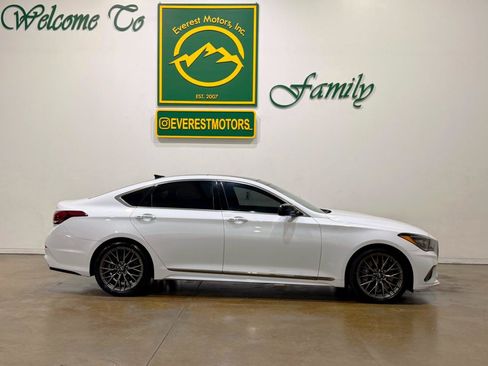 Used 2018 Genesis G80 3.3T Sport RWD image 2
