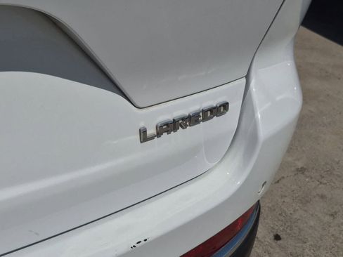 Used 2023 Jeep Grand Cherokee Laredo RWD image 29