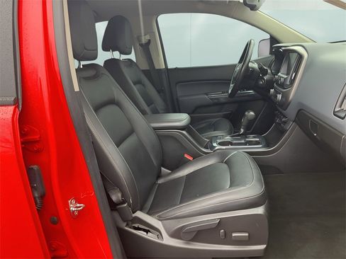 Used 2018 Chevrolet Colorado Z71 image 30