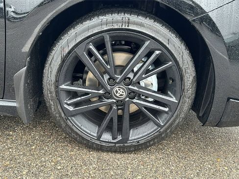 New 2026 Toyota Camry Hybrid image 12