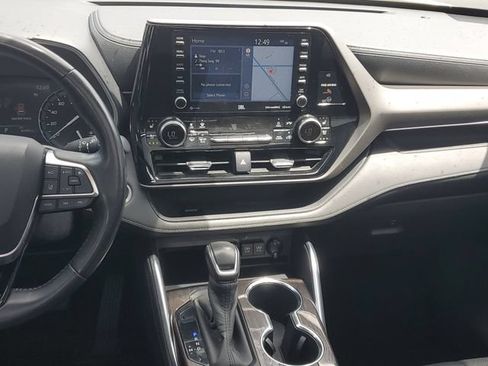 Used 2020 Toyota Highlander Limited AWD/4WD image 15