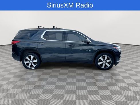 Used 2019 Chevrolet Traverse LT w/ LT Premium Package image 11