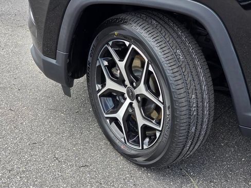 Used 2025 Jeep Compass Limited AWD/4WD image 27