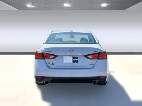 Used 2024 Nissan Altima 2.5 SR AWD/4WD image 10