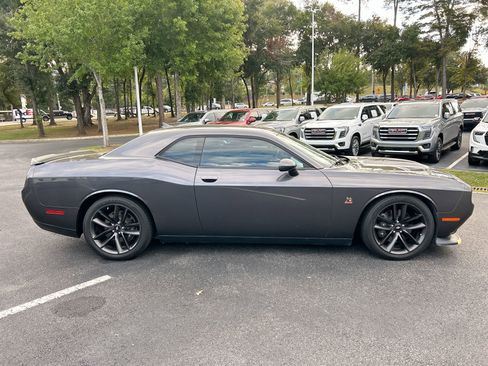 Used 2019 Dodge Challenger R/T Scat Pack image 10