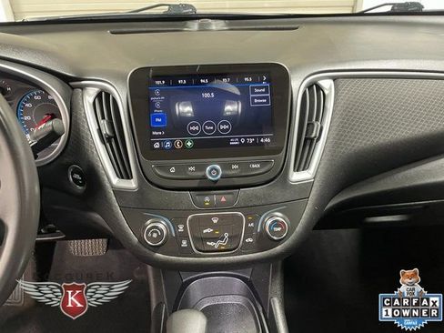 Used 2022 Chevrolet Malibu RS FWD image 17