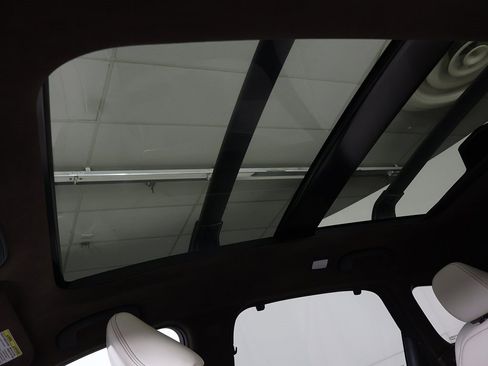 Used 2019 INFINITI QX50 Essential w/ Sensory Package image 22