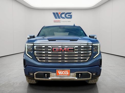 Used 2026 GMC Sierra 1500 Denali w/ Denali Reserve Package AWD/4WD image 6