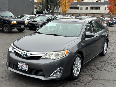 Used 2012 Toyota Camry XLE image 5