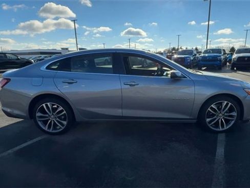 Used 2025 Chevrolet Malibu LT w/ LPO, Floor Liner Package image 9